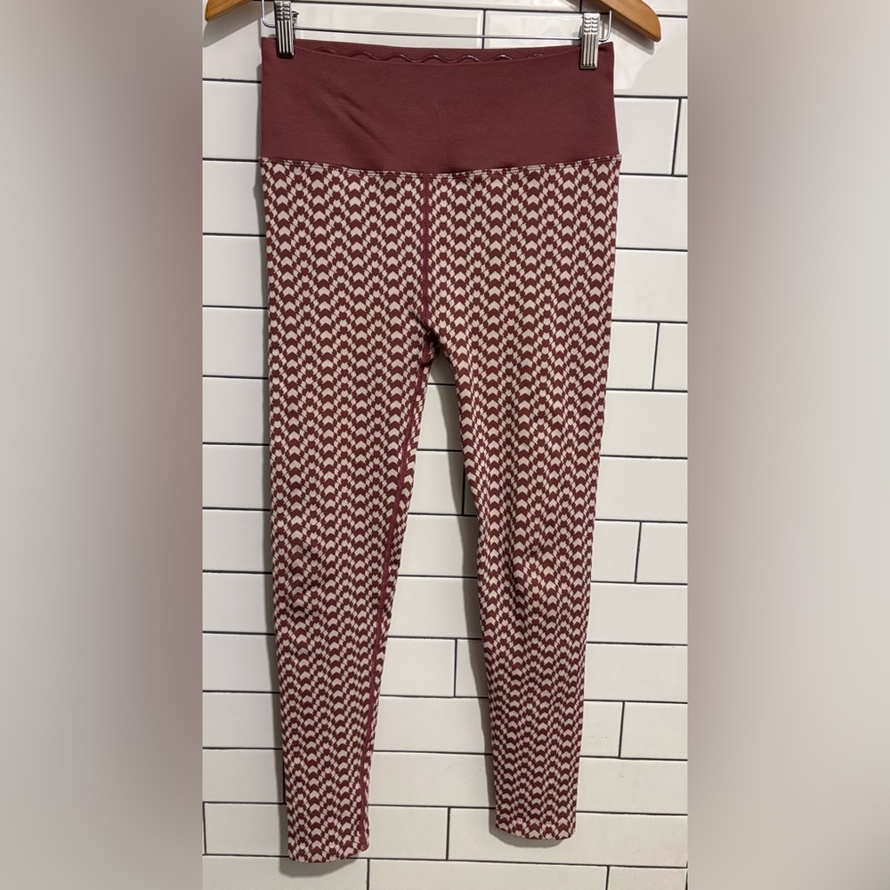 SPIRITUAL GANGSTER ATHENA JACQUARD SEAMLESS CROP TANK & LEGGINGS 2pc Set - Picture 9 of 15